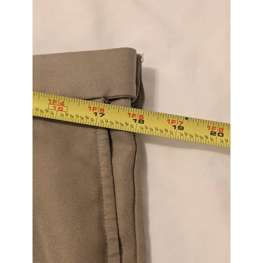 Haggar Shorts Mens 34 Tan Pleated Classic Preppy Casual Walk Chino Flex Waist